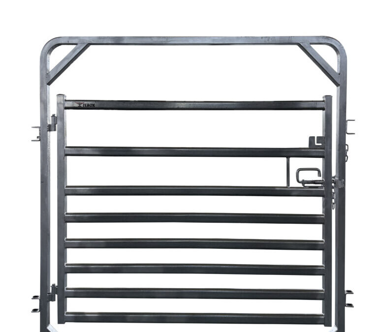 200 Series 8 Rail Cattle Gate